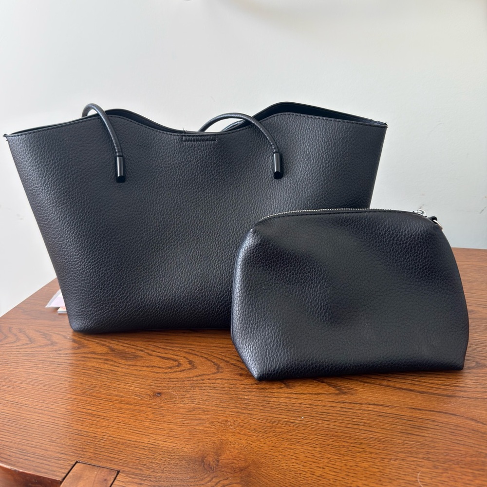 Antik Kraft Black Pebbled Tote with Pouch